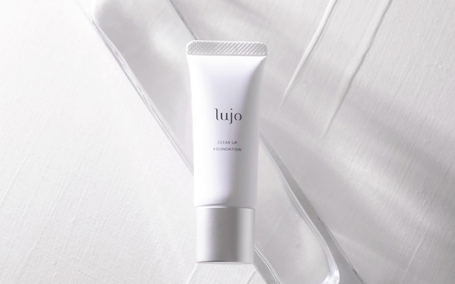 lujoクリアアップファンデーション